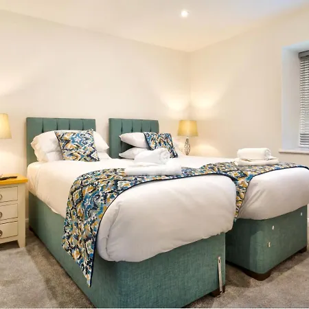 Lily Of The Valley 뉴비브리지